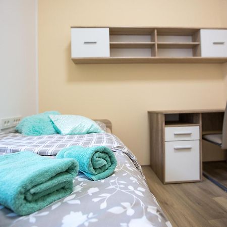Minidorm Rooms In Heart Of City Center Марибор Экстерьер фото