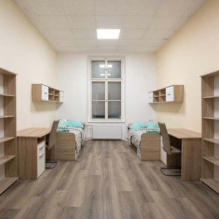 Minidorm Rooms In Heart Of City Center Марибор Экстерьер фото