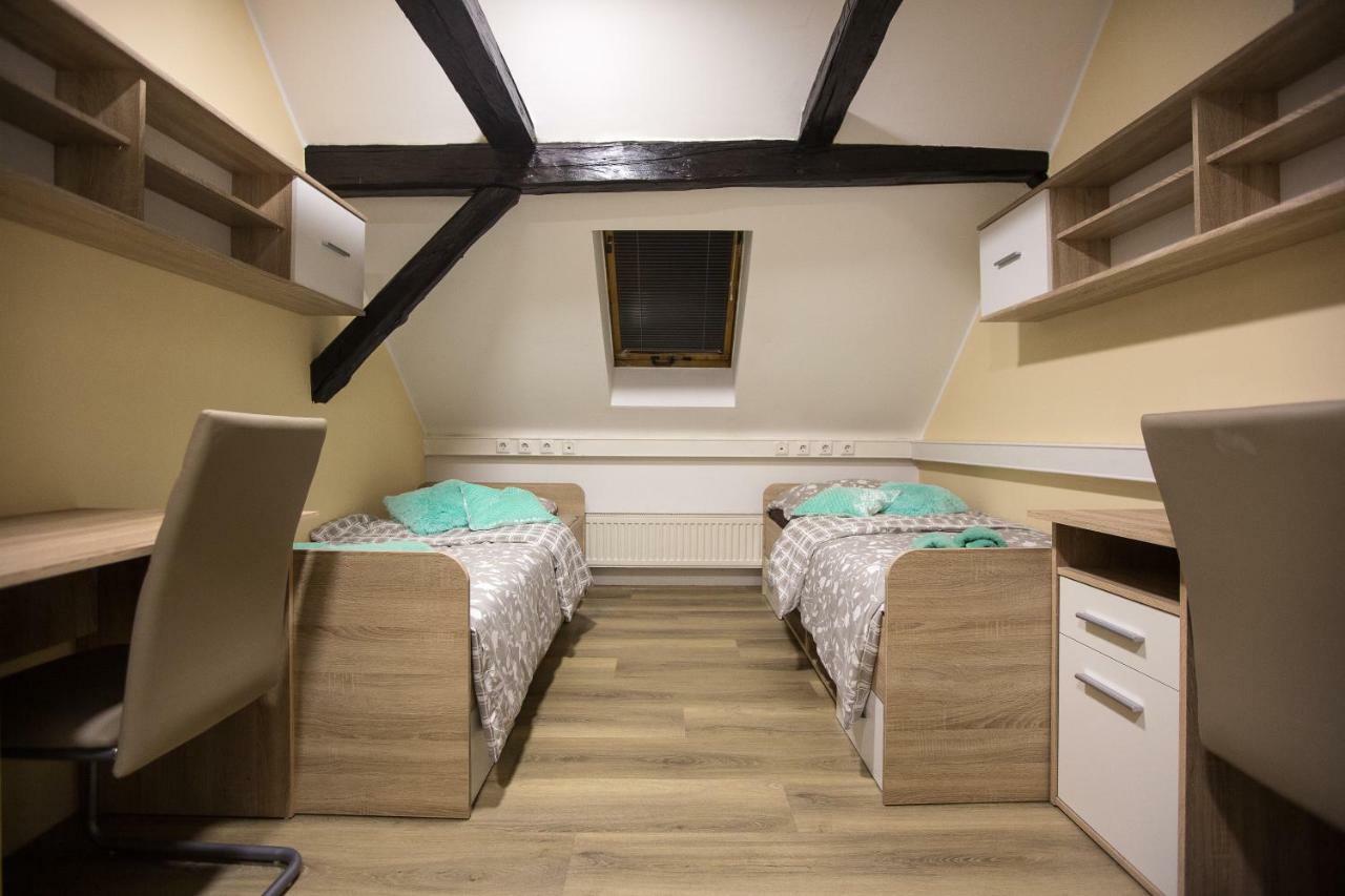 Minidorm Rooms In Heart Of City Center Марибор Экстерьер фото