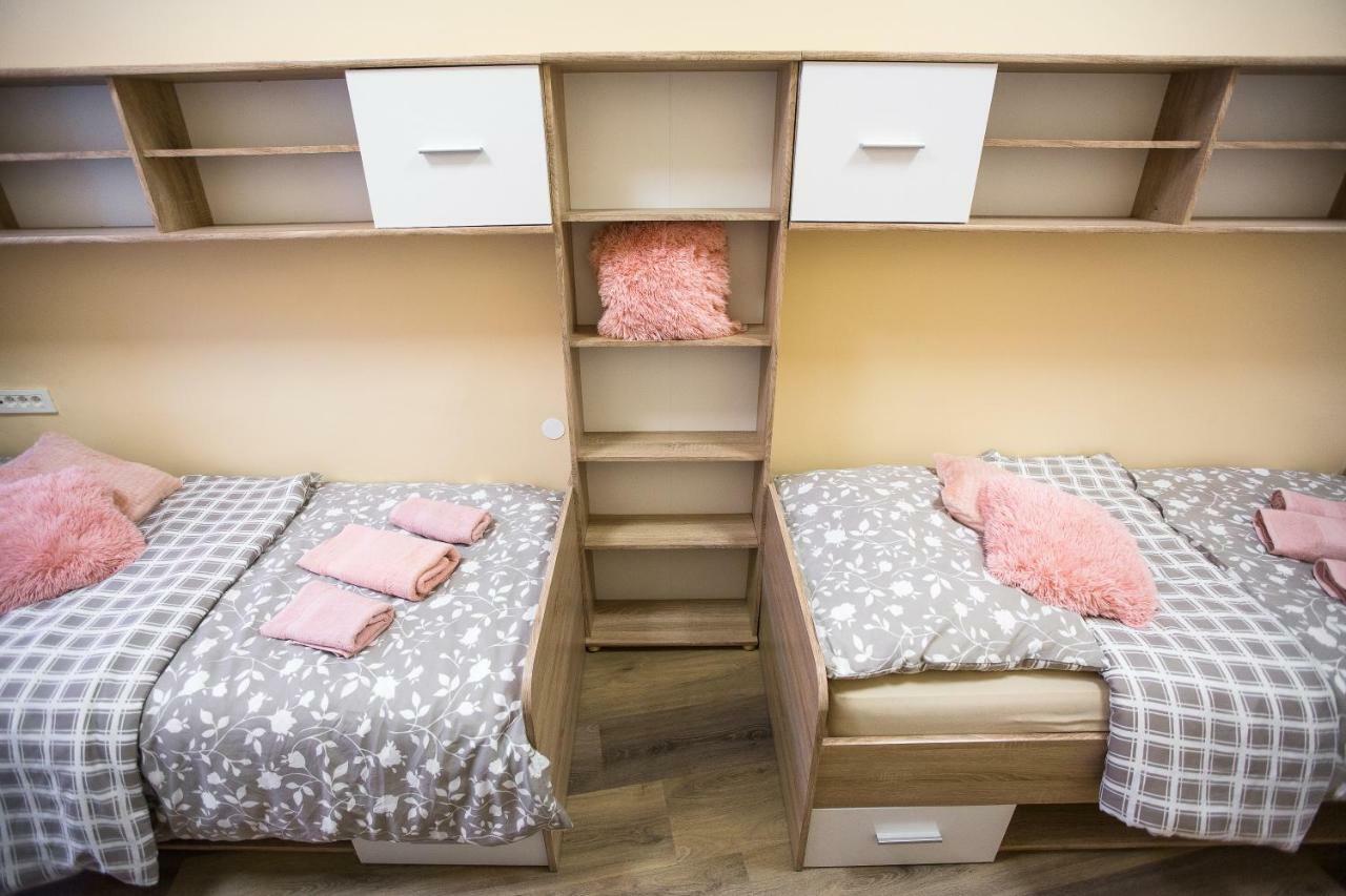 Minidorm Rooms In Heart Of City Center Марибор Экстерьер фото