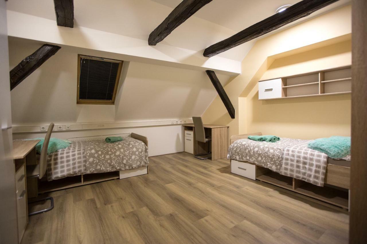Minidorm Rooms In Heart Of City Center Марибор Экстерьер фото