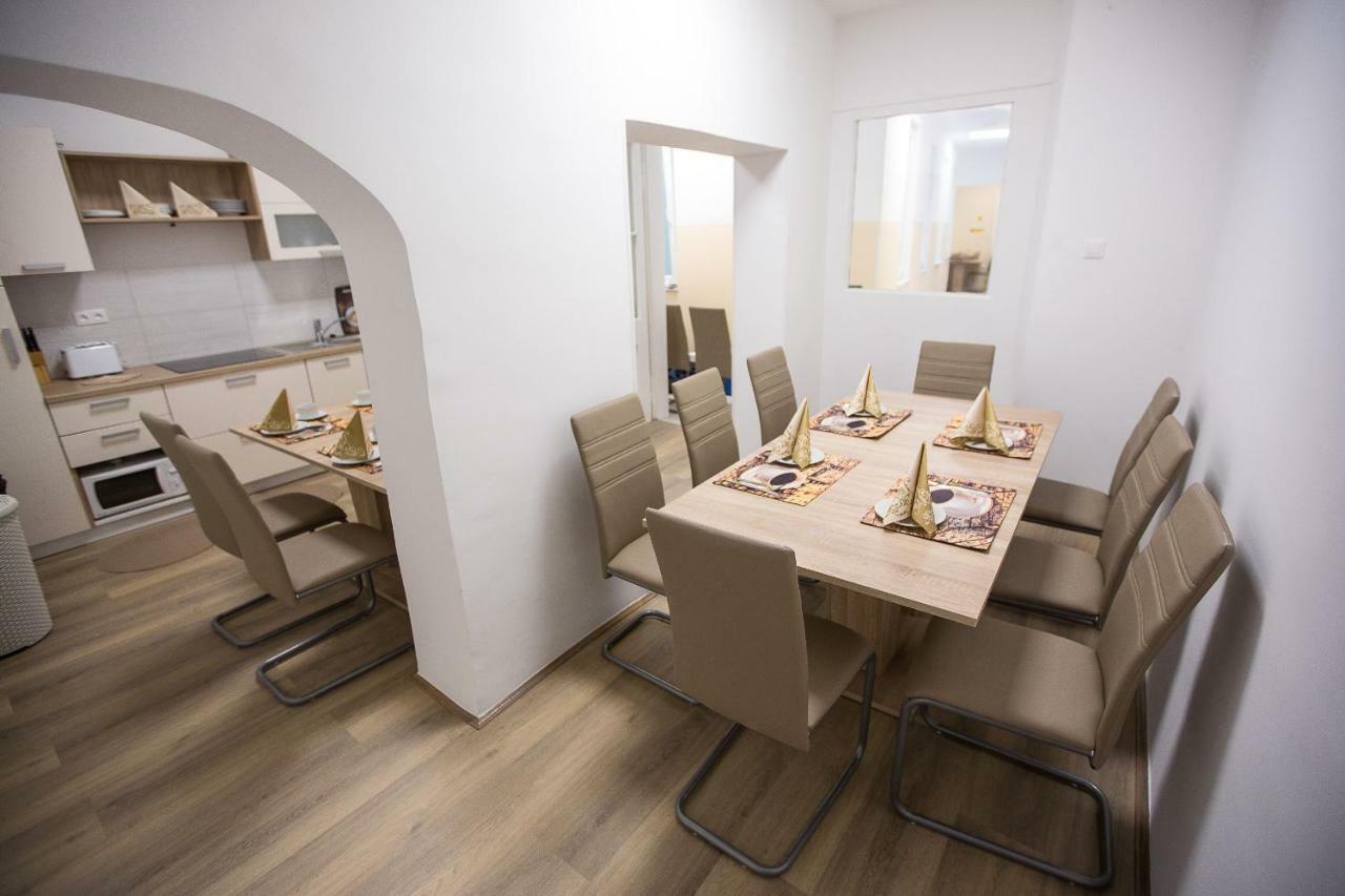 Minidorm Rooms In Heart Of City Center Марибор Экстерьер фото