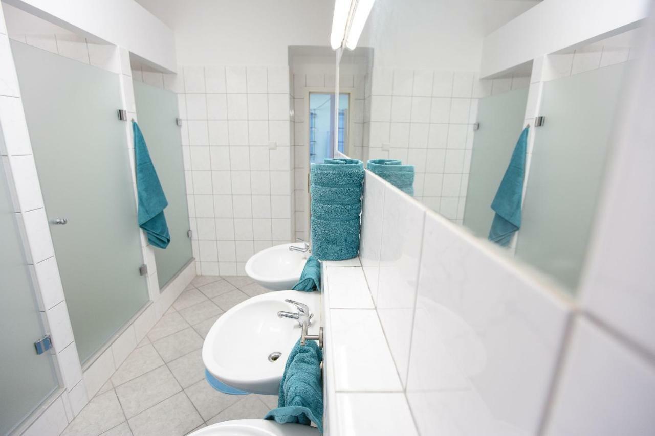 Minidorm Rooms In Heart Of City Center Марибор Экстерьер фото