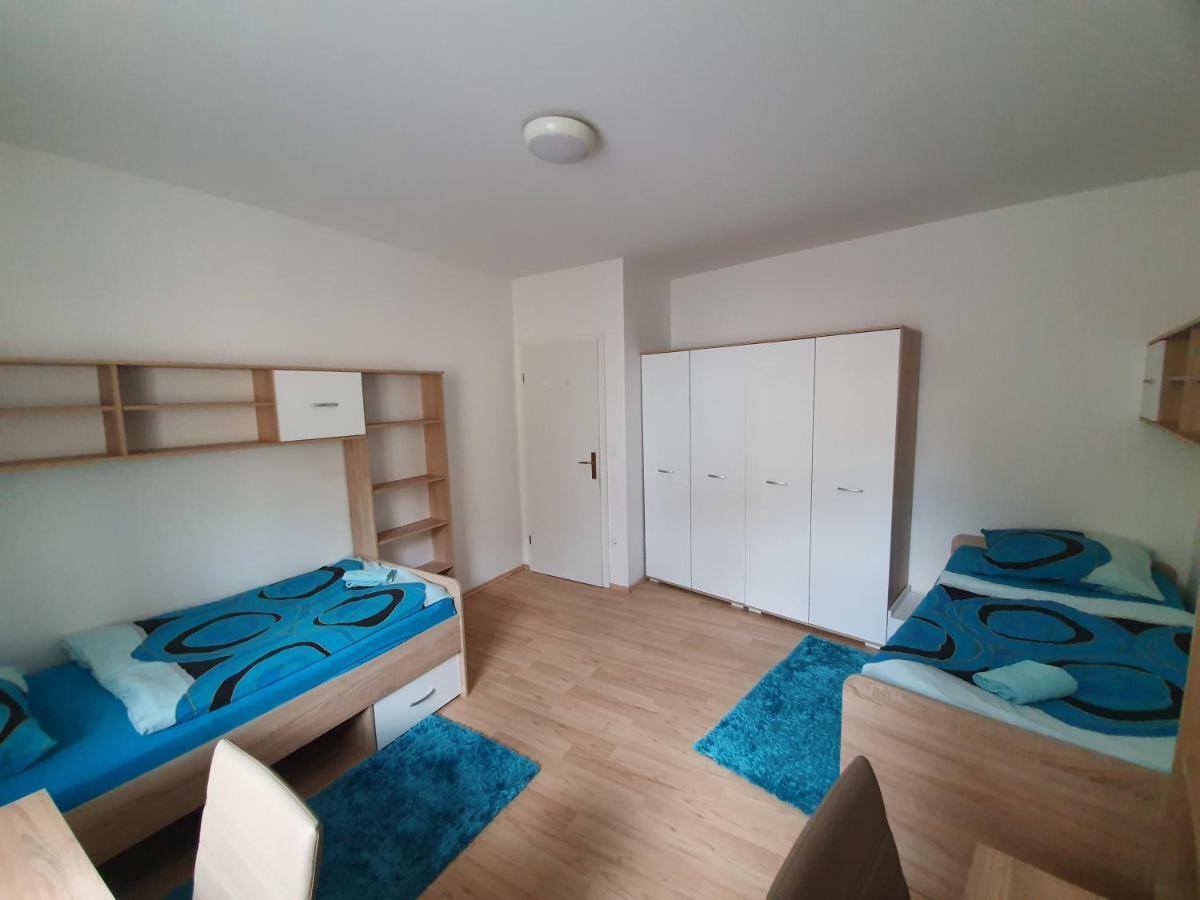 Minidorm Rooms In Heart Of City Center Марибор Экстерьер фото