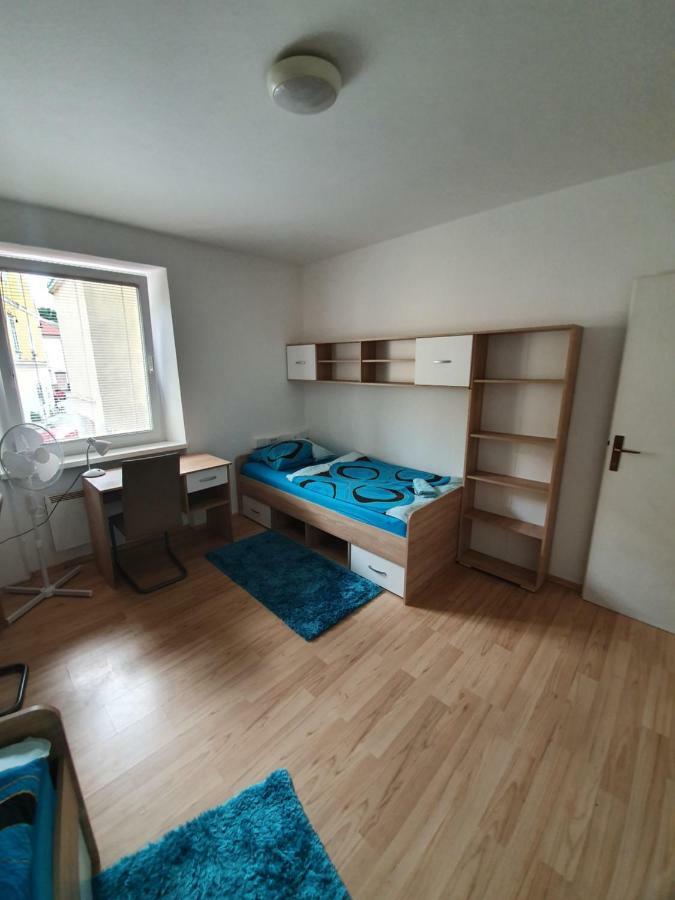 Minidorm Rooms In Heart Of City Center Марибор Экстерьер фото